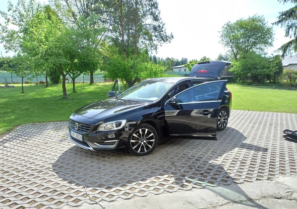 Volvo V60 cena 43500 przebieg: 264134, rok produkcji 2014 z Jaraczewo małe 106